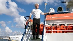 Heinrich Bedford-Strohm an Bord des Rettungsschiffes Sea-Watch 4