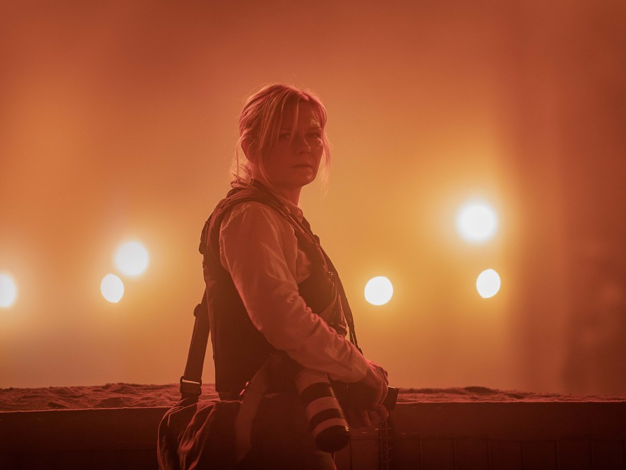 Kirsten Dunst in "Civil War", einer dystopischen Vision eines Amerika im Bürgerkrieg