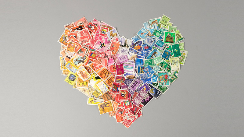 Ein Herz aus Briefmarken