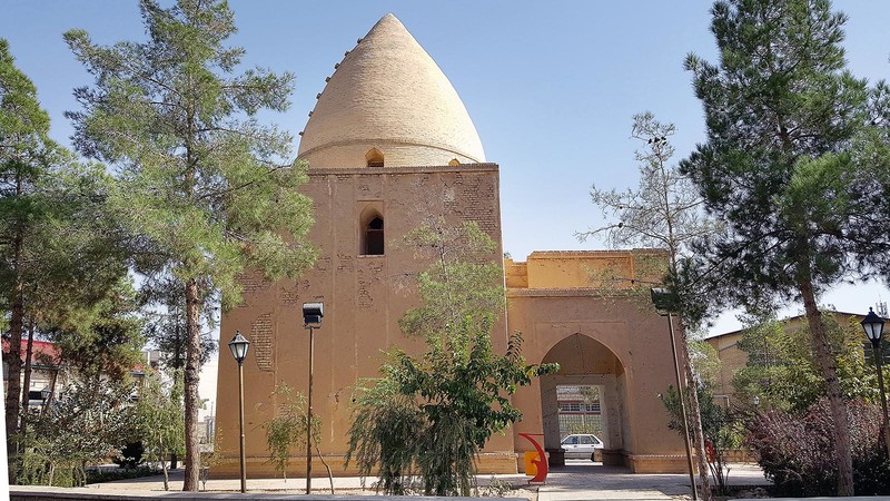 Mausoleum Pir Njm-al Din