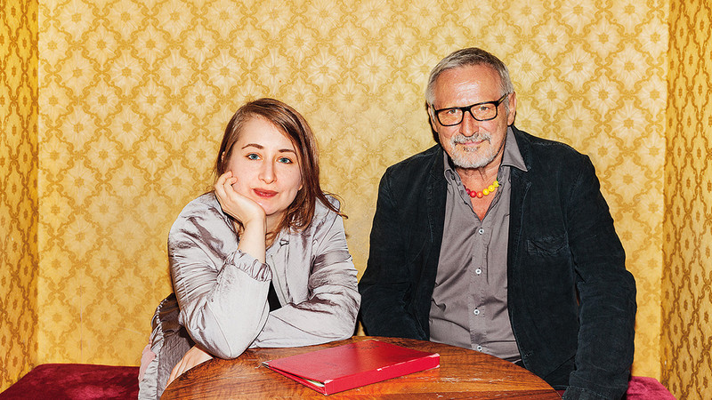 Margarete Stokowski und Konstantin Wecker im Münchner Café „Hoover & Floyd“