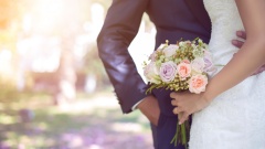 Immer mehr Brautpaare wünschen sich die "perfekte Hochzeit", auch auf dem Standesamt.