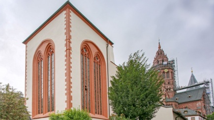 Die evangelische Kirche Hessen-Nassau feiert am Ostermontag einen Ostergottesdienst in der Baustelle der Johanniskirche in Mainz.