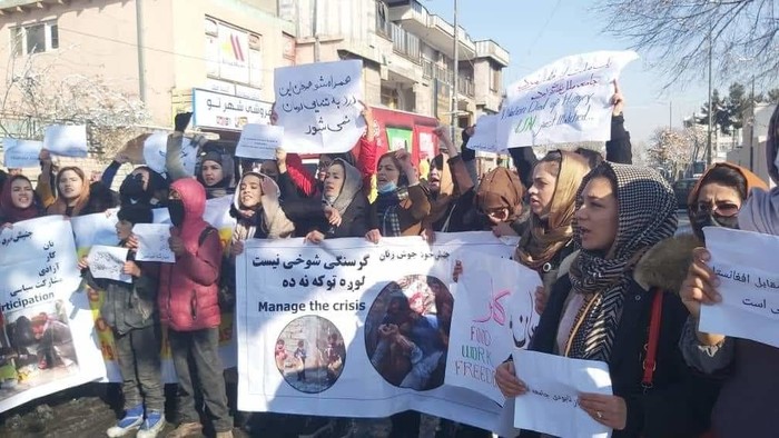 Frauen demonstrieren in Kabul 