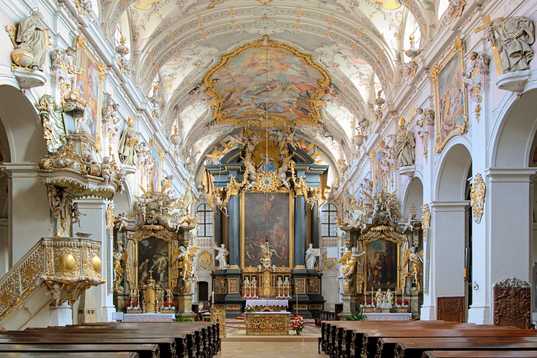 Das Reichskloster Sankt Emmeram war eine katholische Benediktinerabtei in Regensburg.