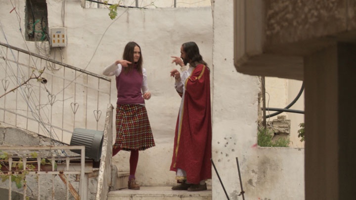 Ausschnitt aus dem Video "Looking for Jesus" von Katarzyna Kozyra 