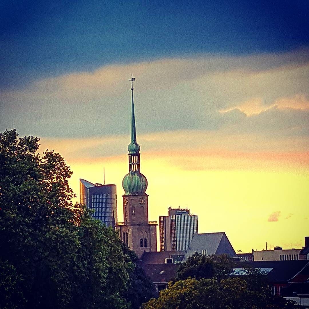Reinoldikirche vor Abendhimmel