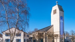 Evangelische Apostel-Kirche in Neuburg