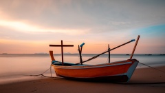 Boot mit Kreuz