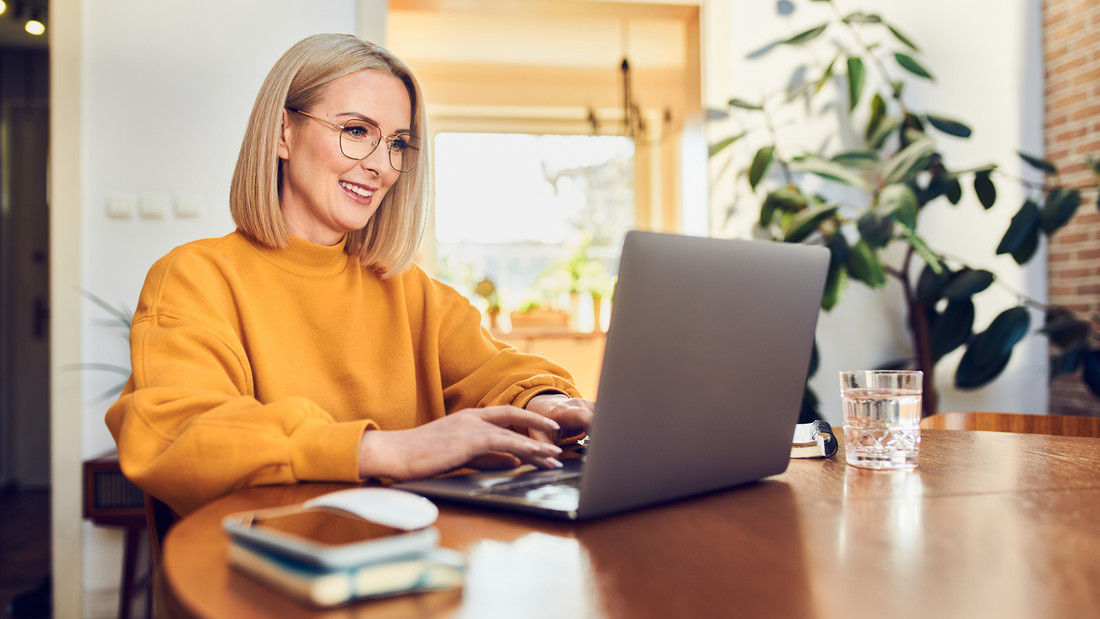 Frau im Homeoffice