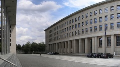 Der Protokollhof zwischen Neu- und Altbau des Auswärtigen Amts in Berlin