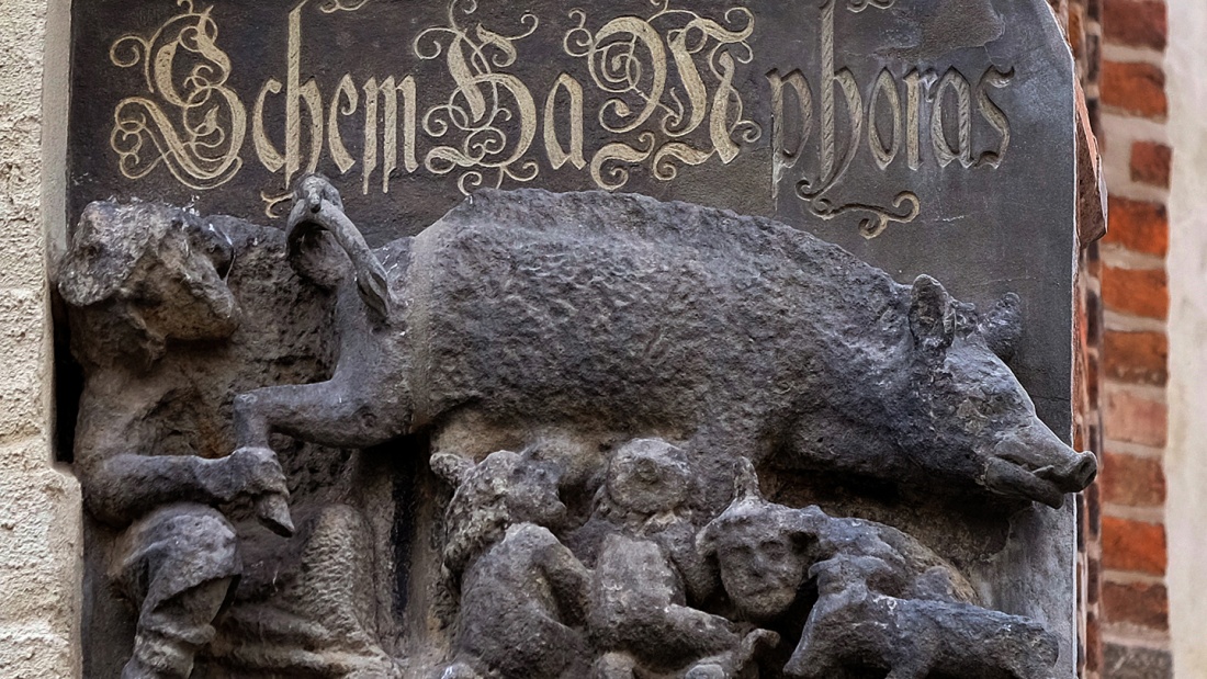 Über die Entfernung des "Judensau"-Reliefs  an der Stadtkirche Wittenberg wird erneut vor Gericht verhandelt.
