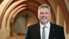 Werner Philipp wurde von der Zentralkonferenz in Würzburg zum  Bischof der Evangelisch-methodistischen Kirche in Deutschland (EmK) gewählt.