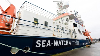 Das kirchliche Flüchtlingsschiff der EKD wurde "Sea-Watch 4" getauft. 