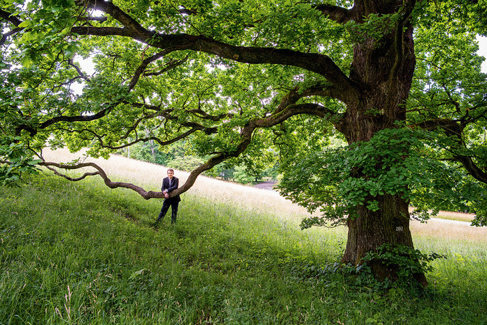 Foto von Marian Braun im Bergpark am Schloss Wilhelmshoehe