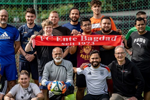 Frauen und Männer sind beim FC Ente Bagdad gleichermaßen willkommen