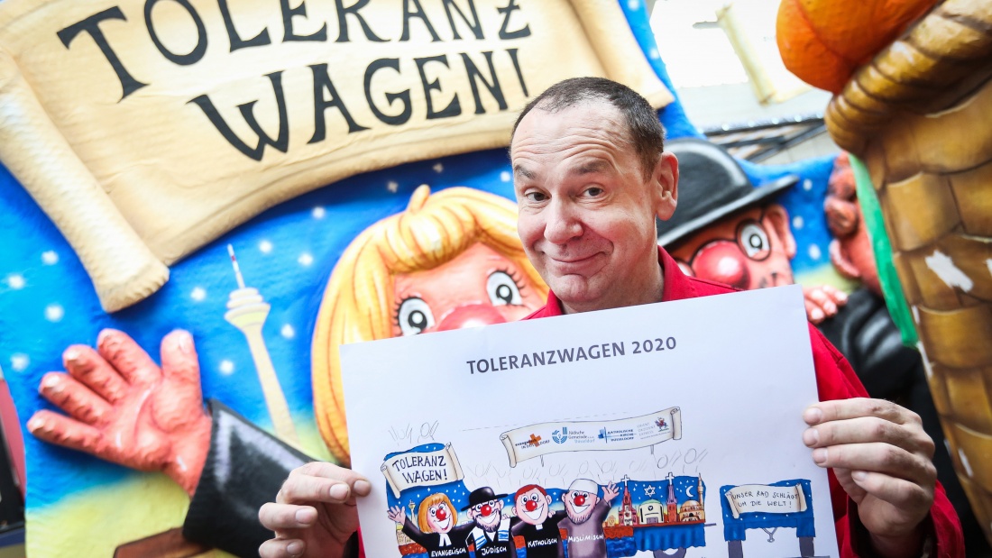Vorstellung des diesjährigen Toleranzwagen des Rosenmontagszugs in Düsseldorf