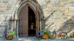 offene Kirchentür