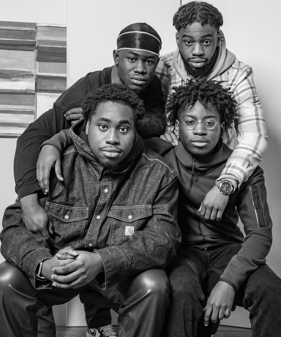 Gruppenportrait aus der Fotoausstellung "Black in Berlin"