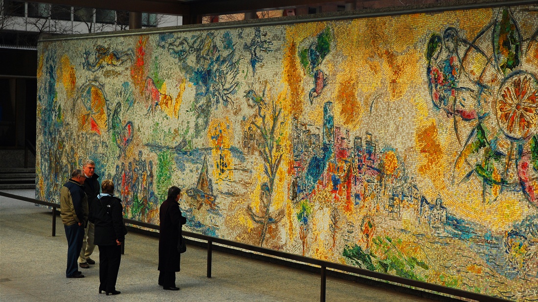 Mosaik "Four Seasons" von Marc Chargall in Chicago.