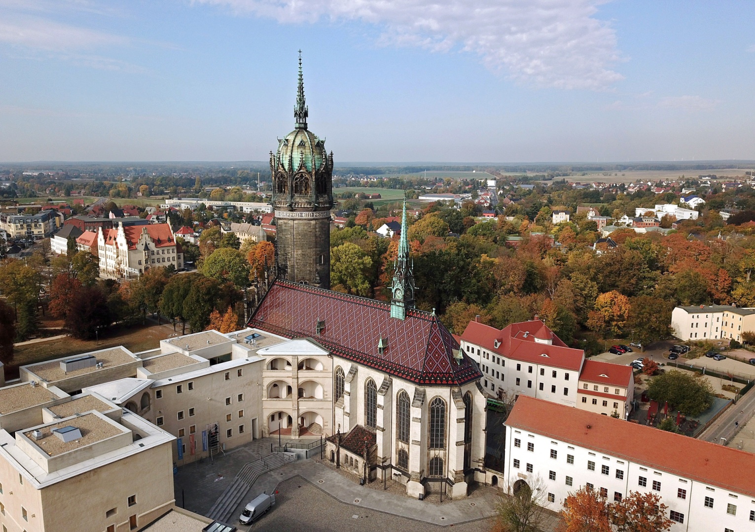 Vogelperspektive auf die Schlosskirche Wittenberg