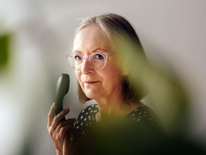 Dr. Ulrike Hein berät Mobbingopfer anonym am Telefon 