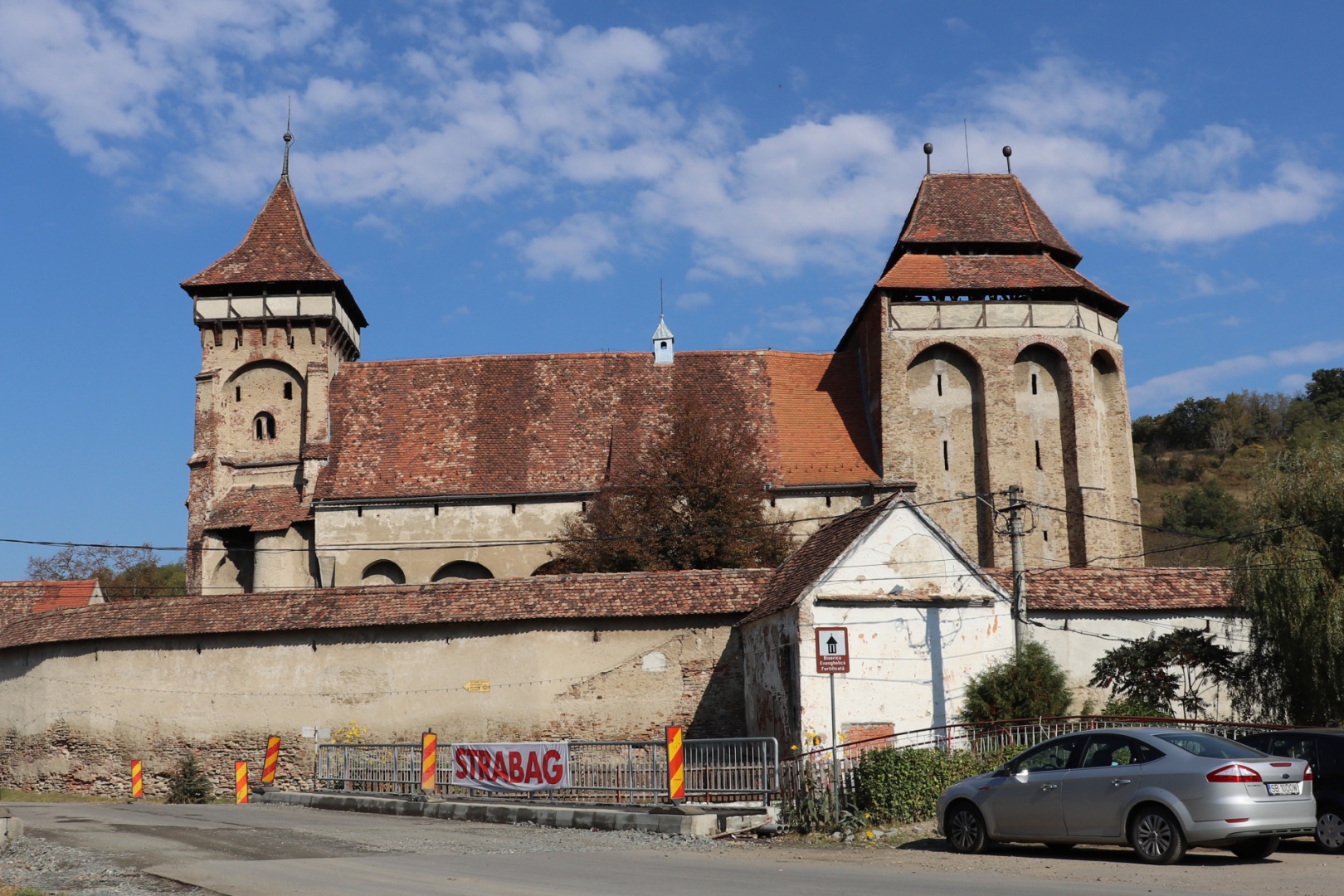 Kirchenburg in Wurmloch