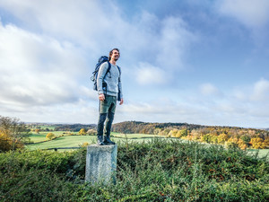 Christo Foerster auf der höchsten Erhebung in Schleswig-Holstein