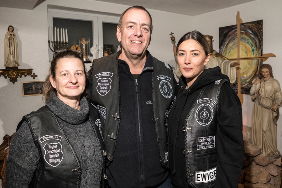 Die drei neuen Jesus Biker Heike, Andreas und Margarita