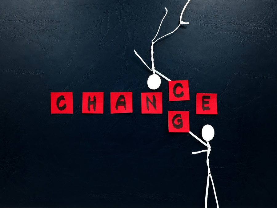 Illustration: Schriftzug Chance/Change.
Chancen entstehen durch Wandel