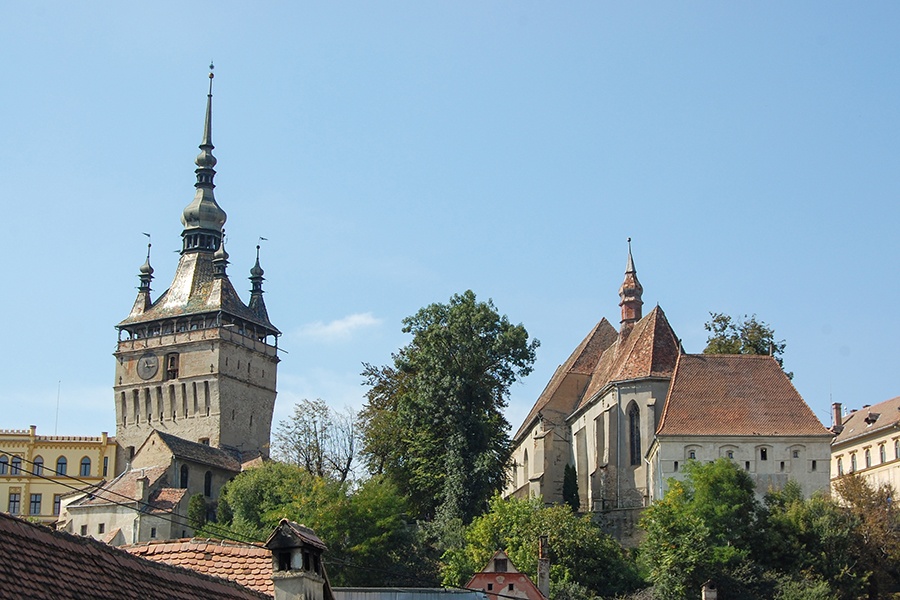 Stundturm und Klosterkirche in Schäßburg