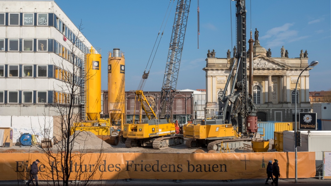 "Man arbeiten daran, den Zeitverzug aufzuholen", sagte Peter Leinemann, Verwaltungsvorstand der Stiftung Garnisonkirche Potsdam.