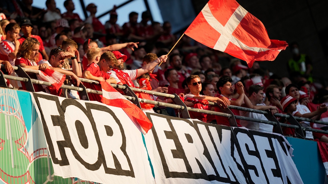  Eriksen-Fans im Stadion