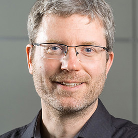Dr. Stefan Leenen