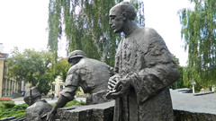 Denkmal des Warschauer Aufstands am Krasinskich Platz in Warschau