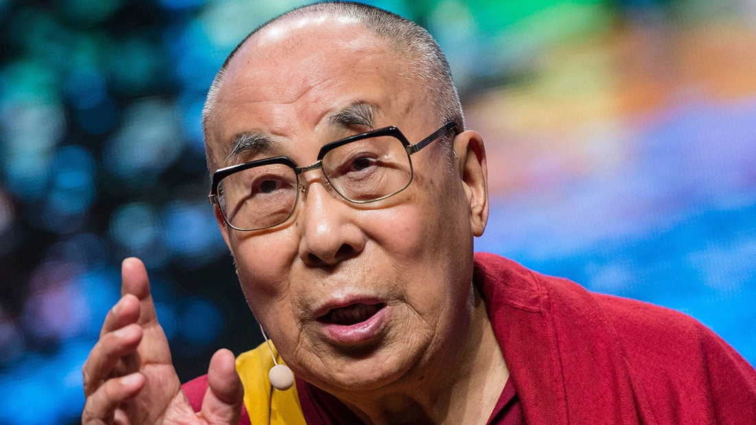 Der Dalai Lama im Jahr 2017 in der Jahrhunderthalle in Frankfurt am Main.