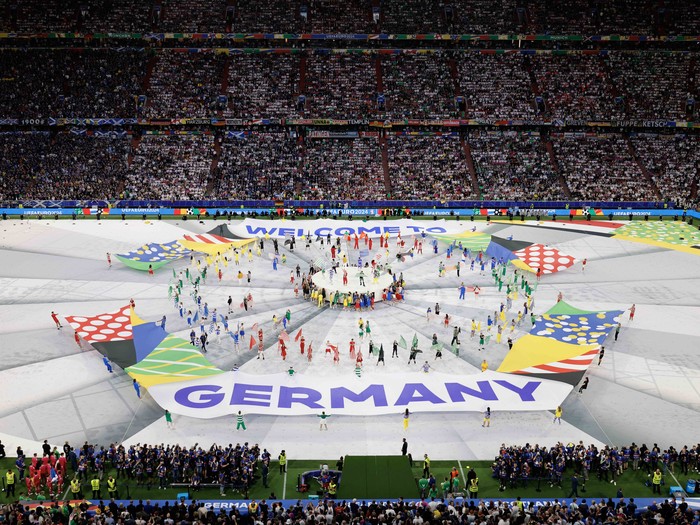 Gesamtansicht der Eröffnungsfeier in der Münchner Fußballarena vor dem Gruppenspiel der UEFA EURO 2024 zwischen Deutschland und Schottland am 14. Juni 2024 