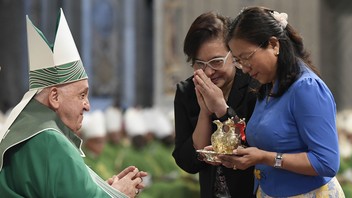 Papst Franziskus während der Abschlussmesse der Weltsynode