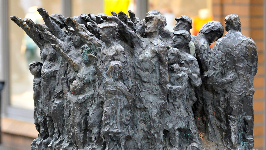 Skulptur "Ja-Sager und Nein-Sager" von Ulle Hees 