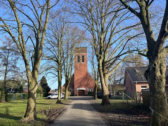  Pauluskirche Leer-Heisfelde 