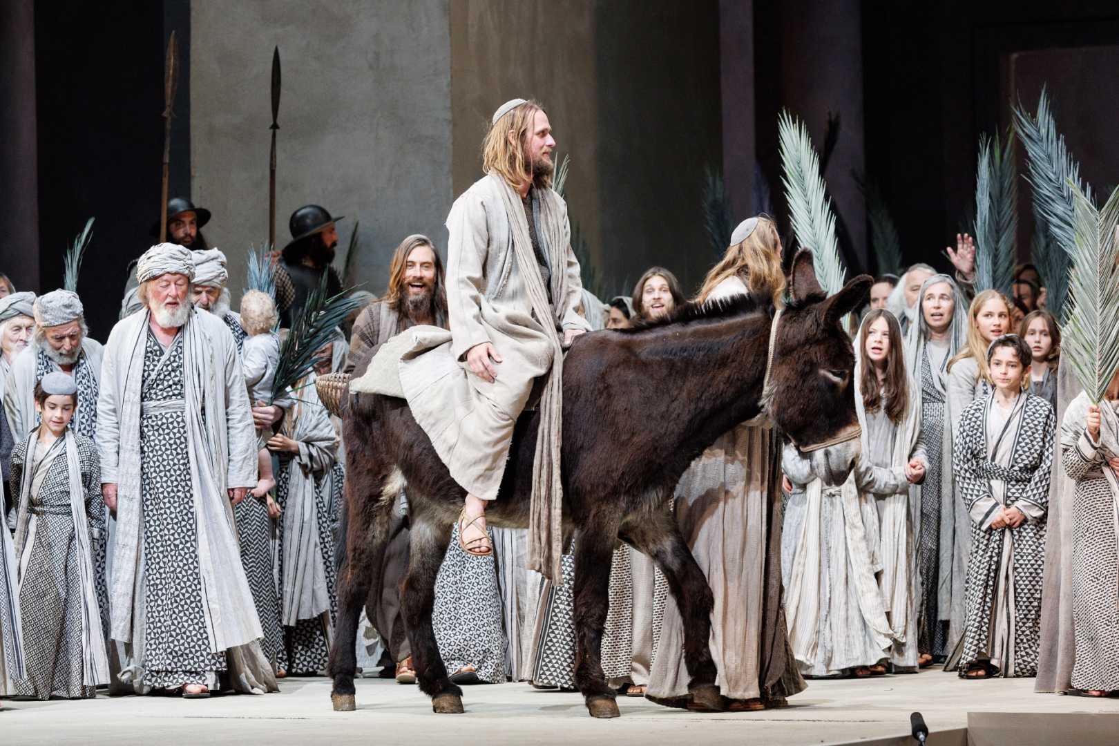Bühnenszene Jesu Einzug in Jerusalem