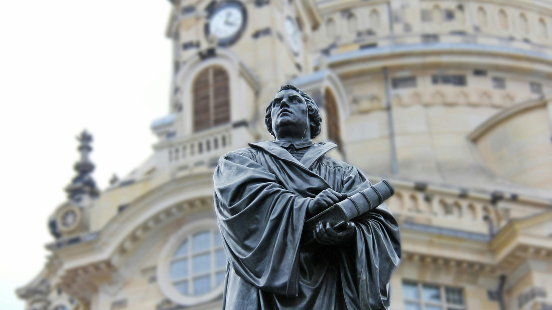 Luthers Statue vor der Frauenkirche in Dresden