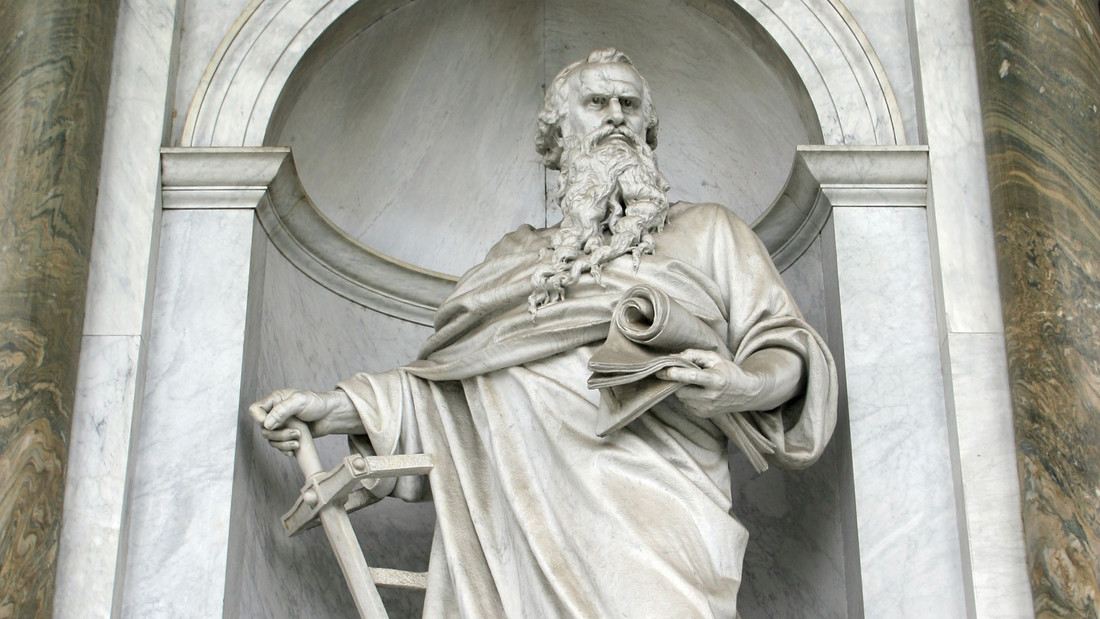 Statue von Paulus