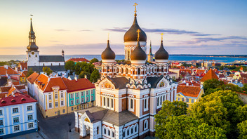 Tallinn mit Kathedrale und katholischer Kirche
