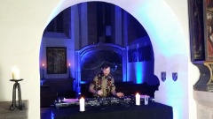 DJ in der Kirche