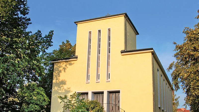 Dreieinigkeitskirche in Berlin-Steglitz 