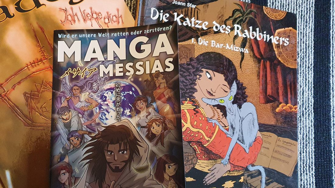 Verschiedene religiöse Mangas und Comics