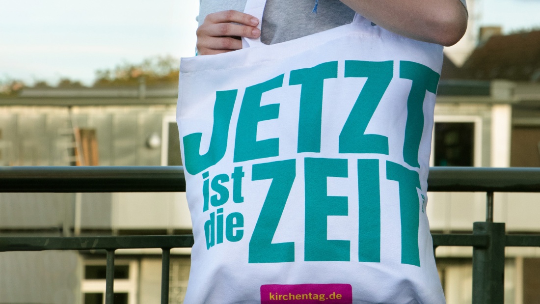 Stofftragetasche im Kampagnendesign zum Nürnberger Kirchentag
