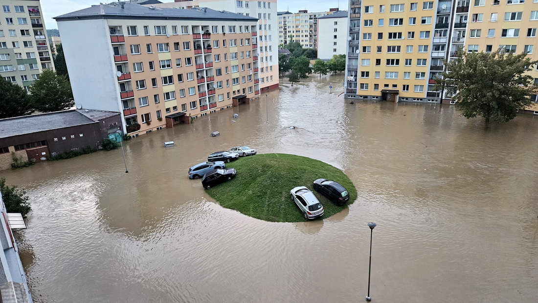 Manche Bilder sagen wirklich mehr als tausend Worte. Diese kleine Erhebung in Opava, Tschechien, war mal zum Rodeln gedacht