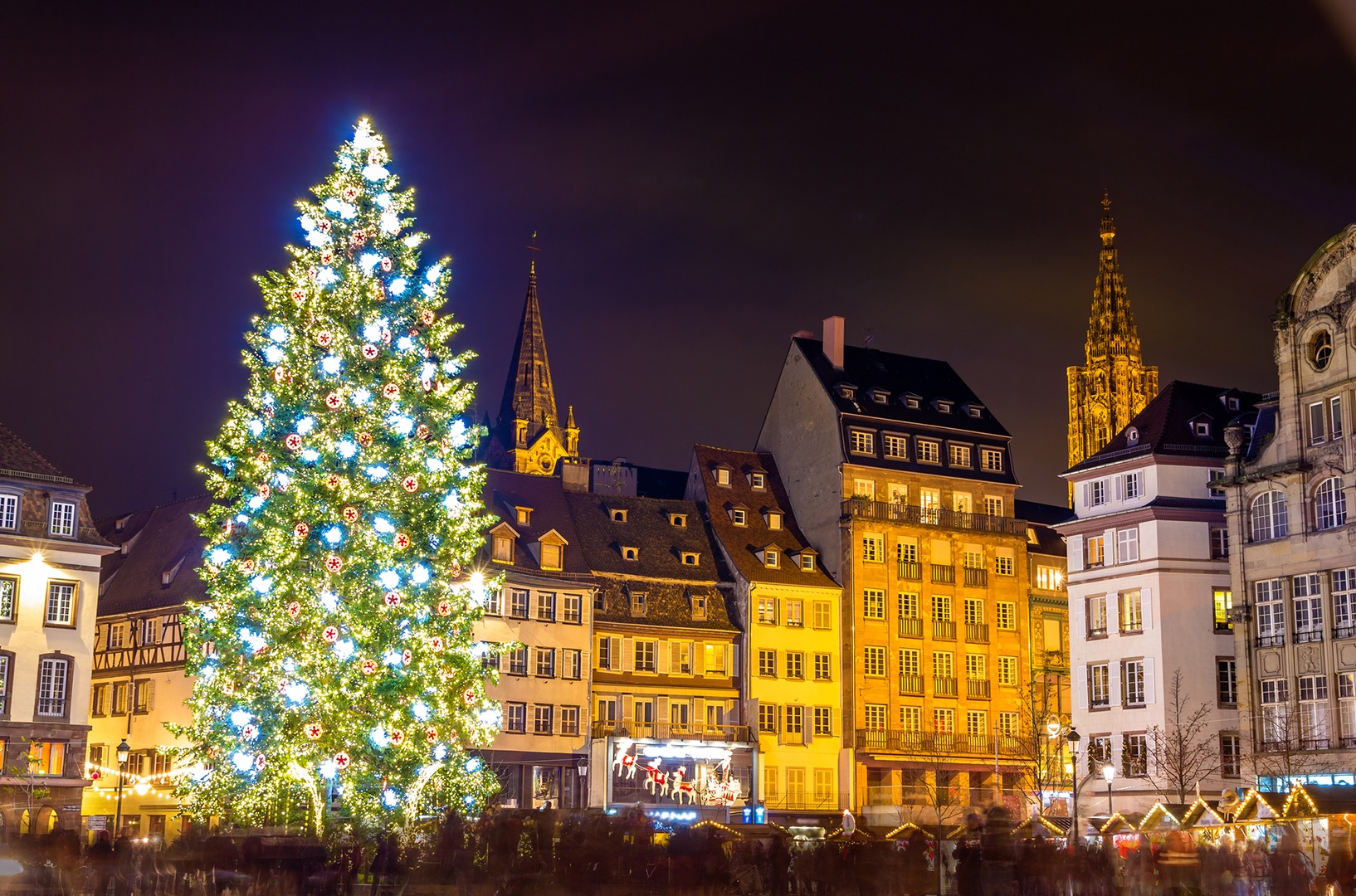 Weihnachtsbaum auf der Place Kléber